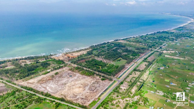 Hơn 999 tỷ đồng nâng cấp, xây dựng tuyến đường ven biển Phan Thiết - Kê Gà - Ảnh 1. Hơn 999 tỷ đồng nâng cấp, xây dựng tuyến đường ven biển Phan Thiết - Kê Gà - Ảnh 1.
