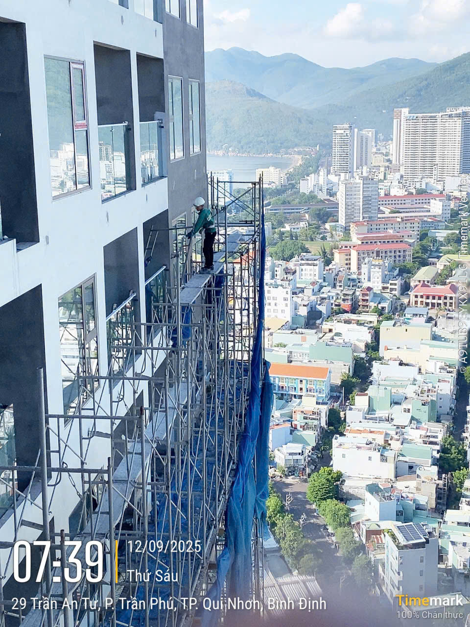 266fcd02-5c75-487c-8581-4f3e5494335b