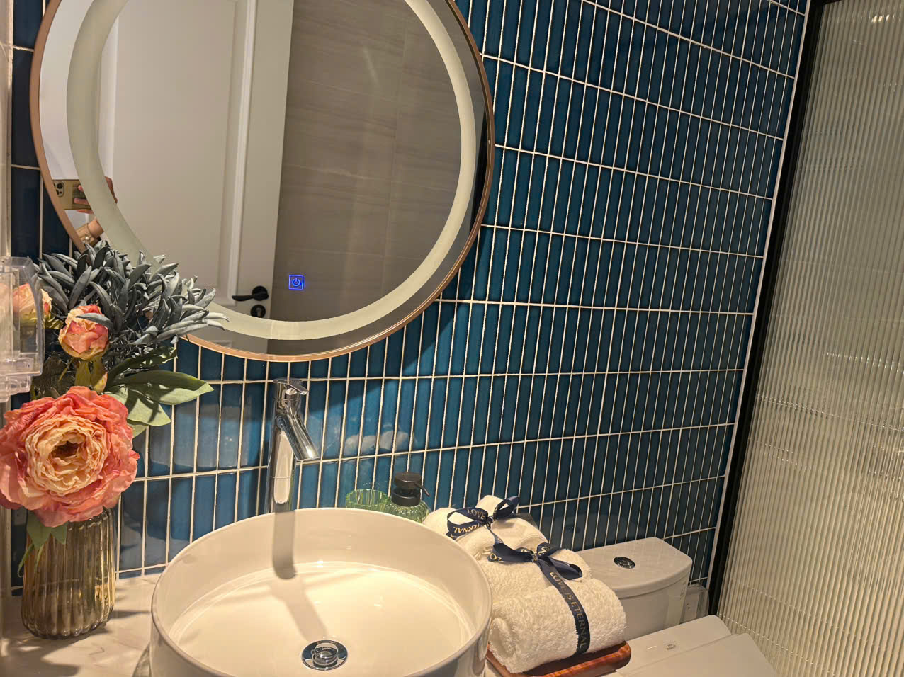 F63a3caf-13fc-44e9-a19f-2e3b0e8dc681